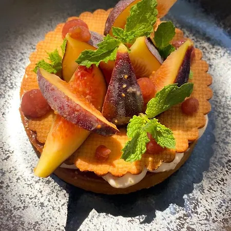 Chateau De Valmer 라크루아발메르