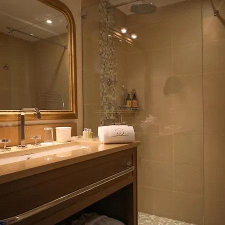 Chateau De Valmer 5* 라크루아발메르
