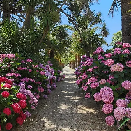 Chateau De Valmer Hotel