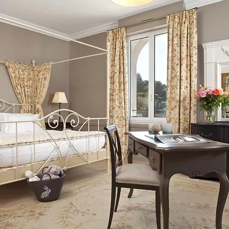 호텔 Chateau De Valmer 라크루아발메르