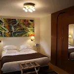 Chateau De Valmer Szálloda 5*