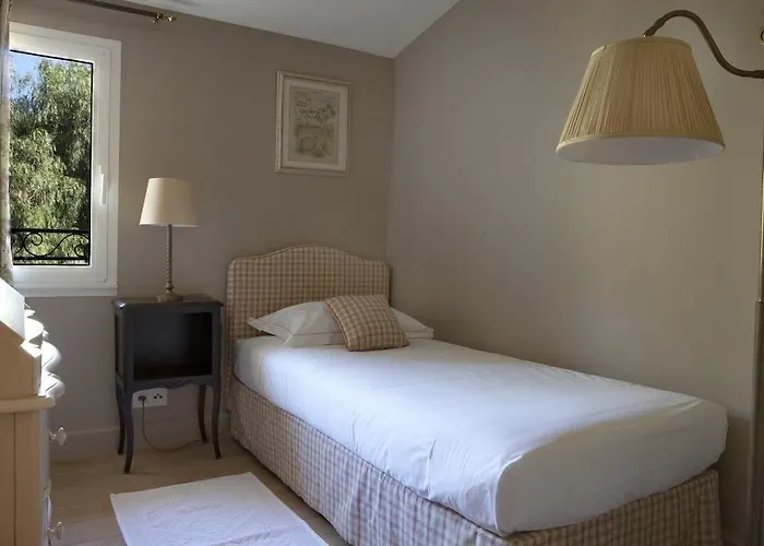 Chateau De Valmer Hotel