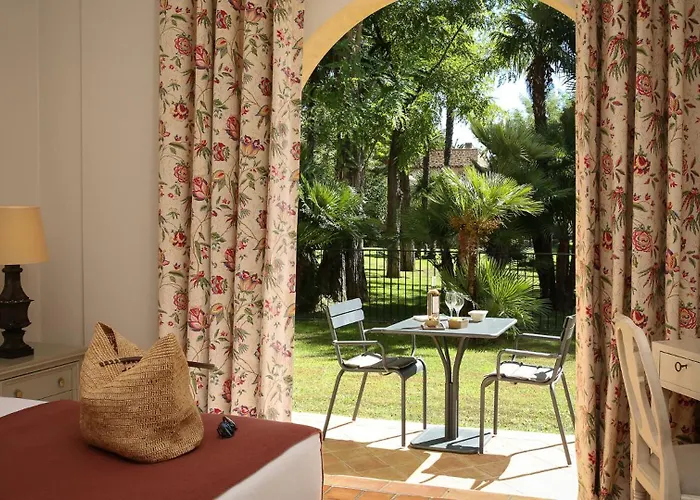 Chateau De Valmer Hotell